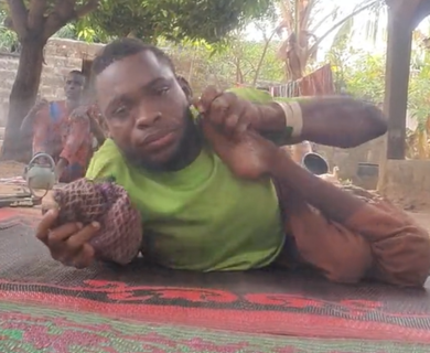 Please Help Hakimi Change His Life — foto 2